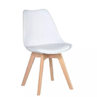 Cadeira Eames Dining Chair 48*42*82cm Contemporary with Wooden Legs